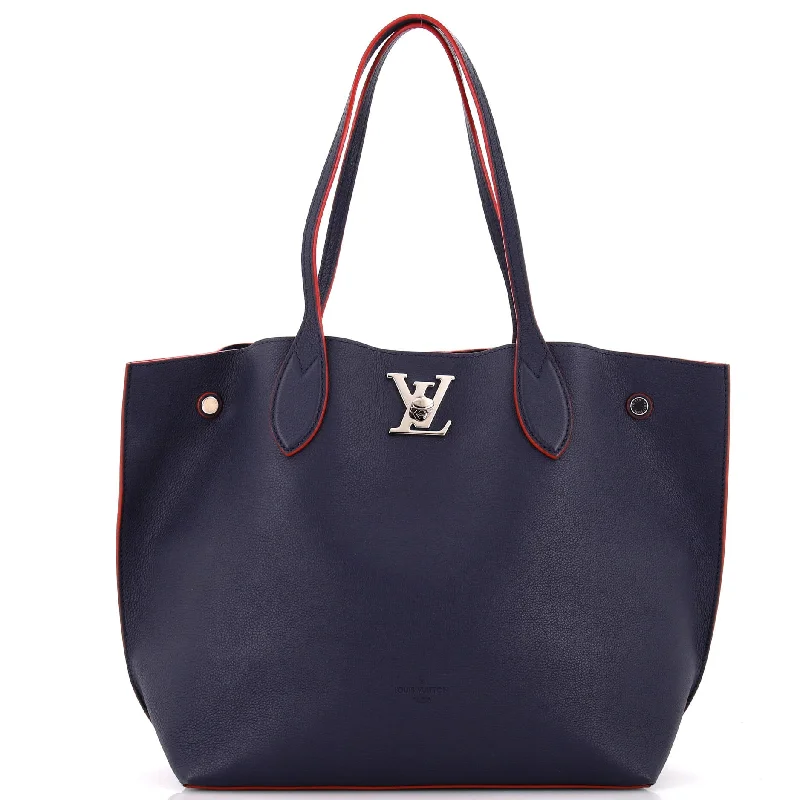 Louis Vuitton Petite Malle bags with a hard - shell structure for uniquenessLockme Go Tote Leather