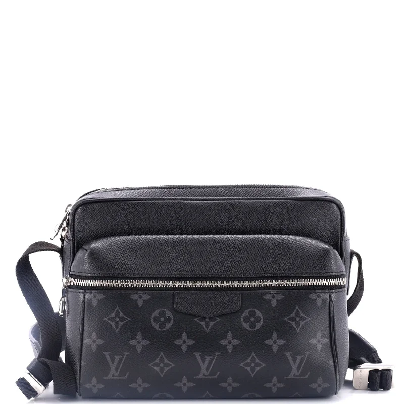 Louis Vuitton bags with a detachable mobile phone holder for convenienceOutdoor Messenger Bag Monogram Taigarama