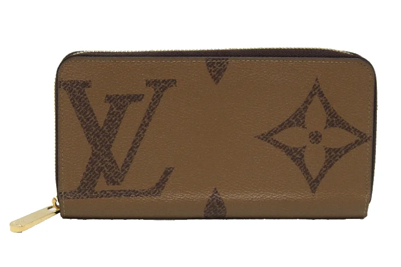 Louis Vuitton Speedy bags in monogram canvas for a classic lookAuthentic Louis Vuitton Giant Monogram Reverse Canvas Zippy Wallet