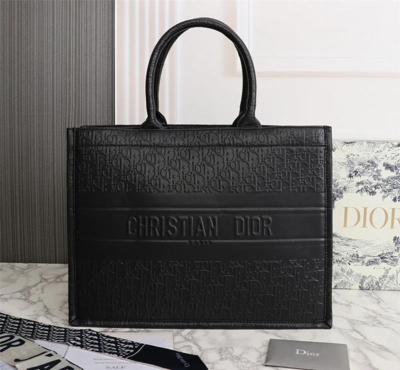 Christian Dior handbags with a detachable mirror for on - the - go touch - upsWF - Dior Bags - 711