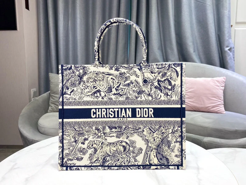 Christian Dior handbags with a detachable mirror for on - the - go touch - upsWF - Dior Bags - 729