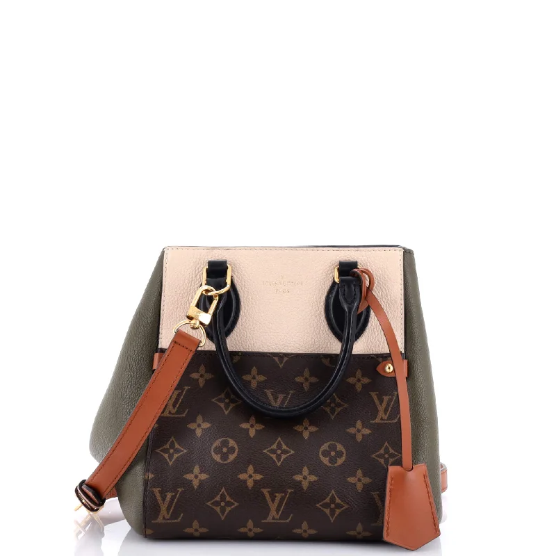 Louis Vuitton Capucines bags with smooth calfskin leather for luxuryFold Tote Monogram Canvas and Leather PM