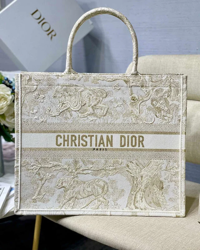 Christian Dior handbags with a detachable mirror for on - the - go touch - upsWF - Dior Bags - 723