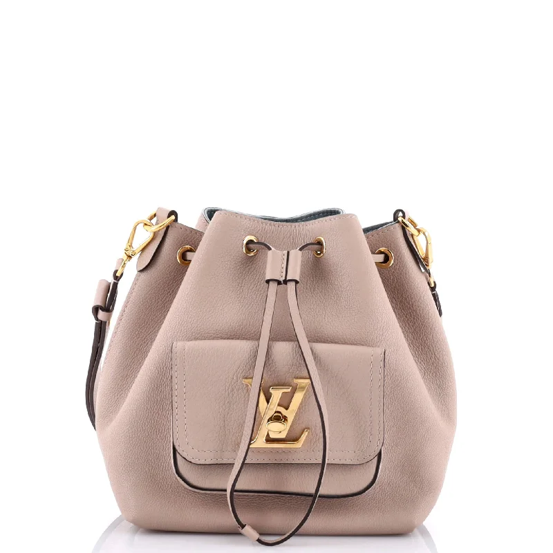 Louis Vuitton bags with a magnetic snap closure for easy accessLockme Pocket Bucket Bag Leather