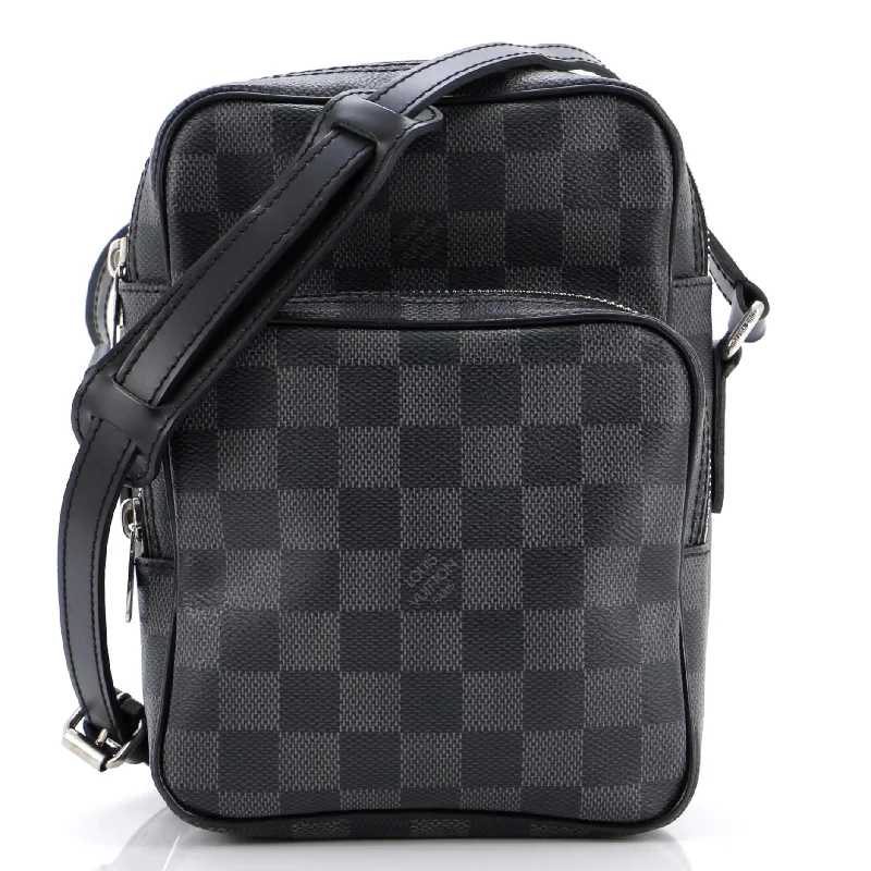 Louis Vuitton bags with a magnetic snap closure for easy accessRem Bag Damier Graphite