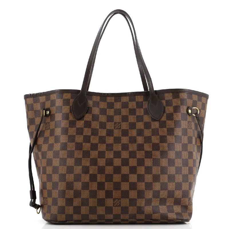 Ladies Louis Vuitton Petite Malle bags with a star - shaped charm for cutenessNeverfull NM Tote Damier MM