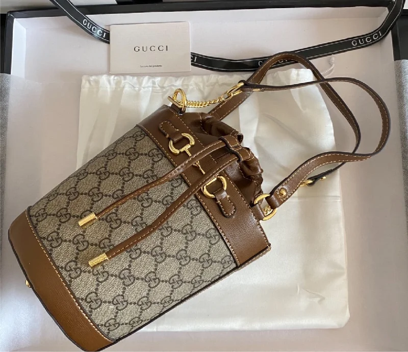 Women Gucci Sylvie bags with a detachable ribbon detailWoman Gucci handbag