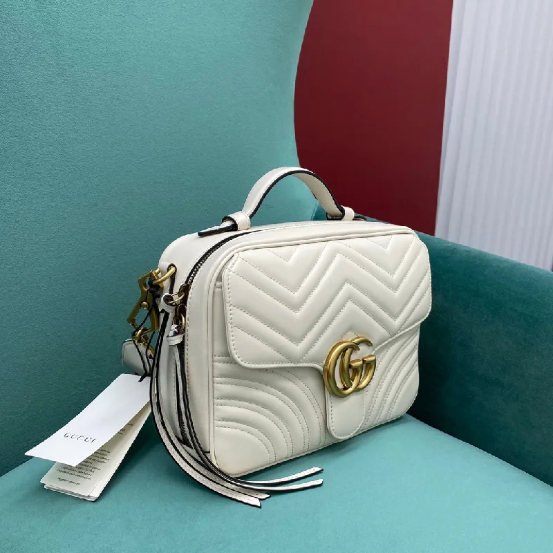 Women Gucci tote bags in GG Supreme canvas for a branded feelBOLSA Gucci MARMONT 25