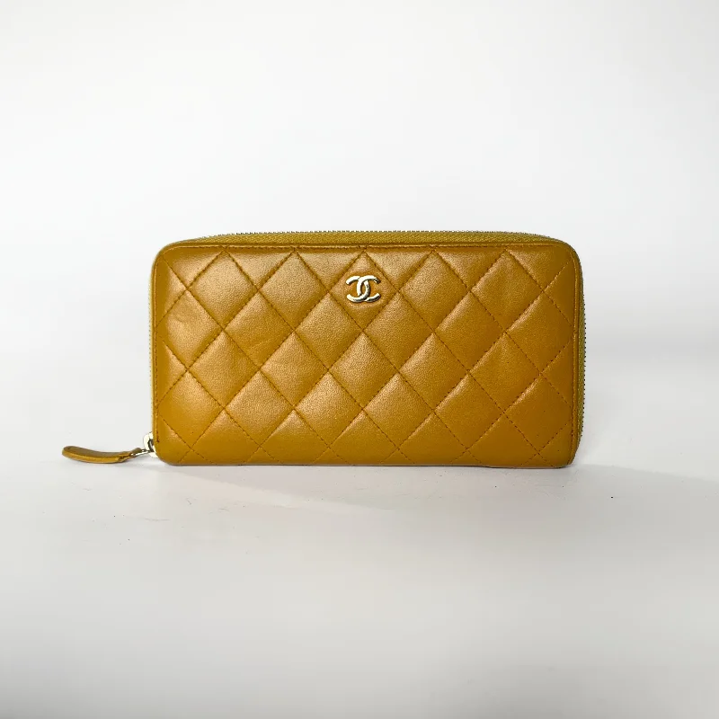 Chanel New Arrival Handbag with Gold HardwareChanel Zipper Wallet Lambskin Leather