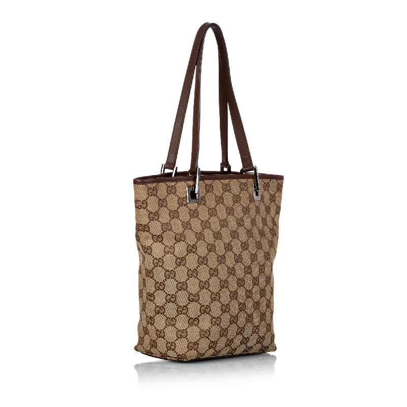 Ladies Gucci shoulder bags with a single - handle designGucci GG Canvas Shoulder Bag (30506)