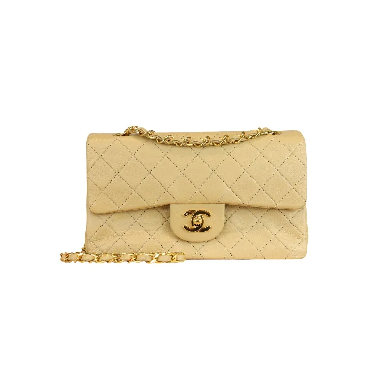 Chanel Classic Flap Bag for Evening PartyVintage Classic Double Flap Medium Lambskin Beige GHW