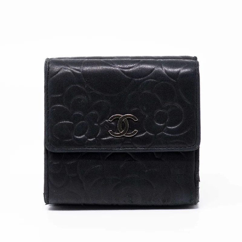 Chanel All - Match Handbag for Versatile StylingChanel Black Camellia Trifold Wallet