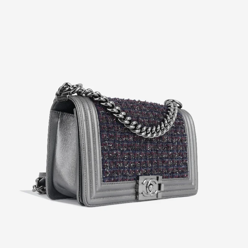 Chanel Chain Strap Handbag for Everyday UseBoy Chanel - Medium