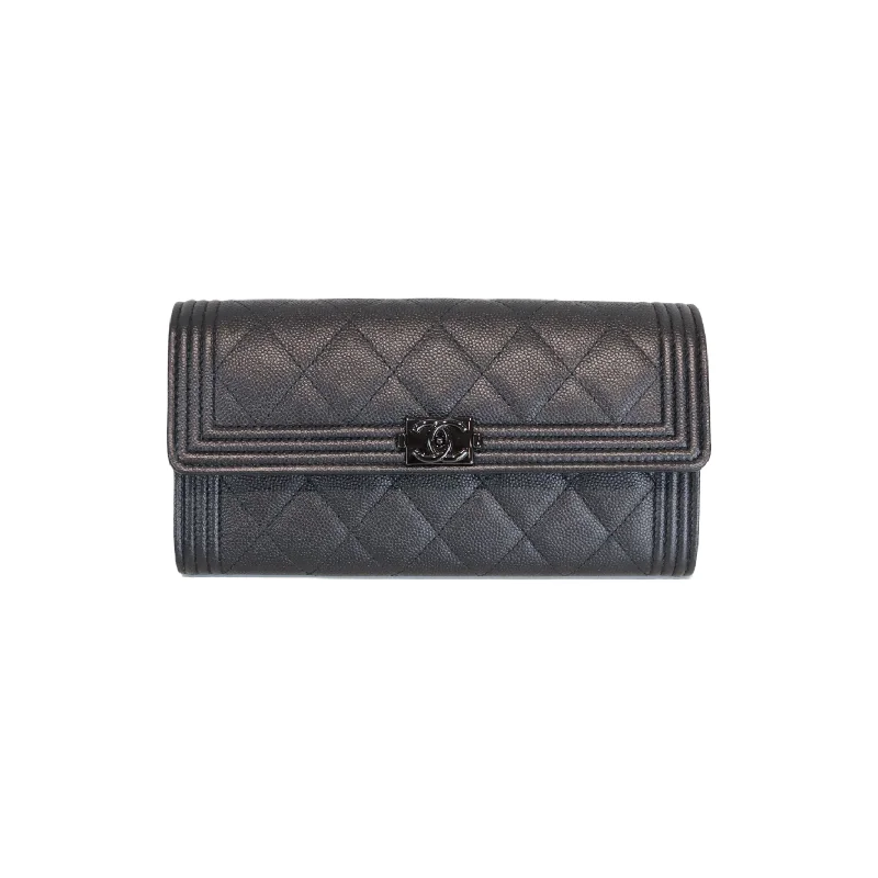 Chanel Luxury Handbag for High - End EventsBoy Wallet Caviar Black BHW