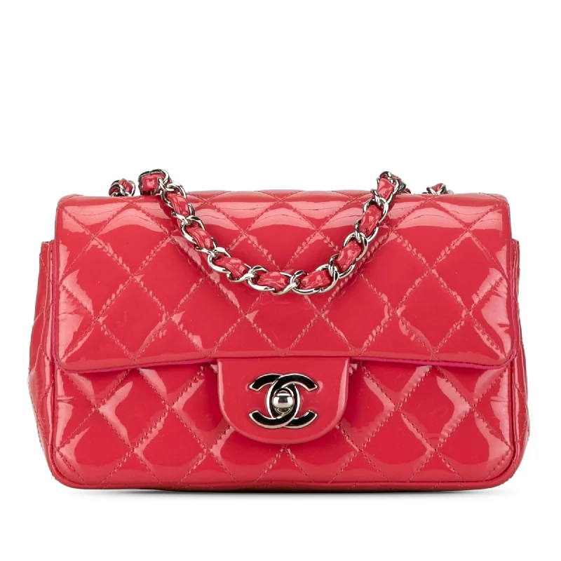 Chanel Lightweight Handbag for Daily ErrandsChanel Mini Rectangular Classic Patent Single Flap (SHG-XuFX41)