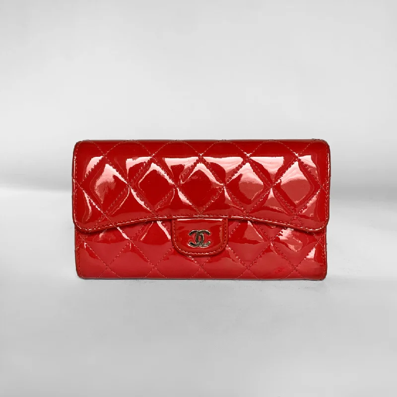 Chanel Designer Handbag with Unique DesignChanel Timeless Wallet Large Enamel Leather