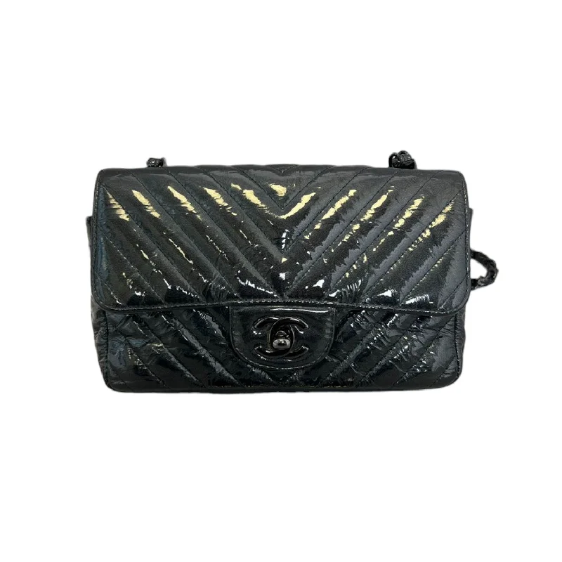 Chanel Vintage Inspired Handbag for Retro LoversRectangular Flap Mini Patent Metallic Calfskin Chevron Black BHW