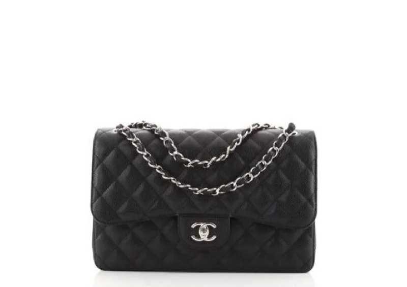 Chanel Lightweight Handbag for Daily ErrandsChanel Classic Double Flap Bag Quilted Caviar Jumbo