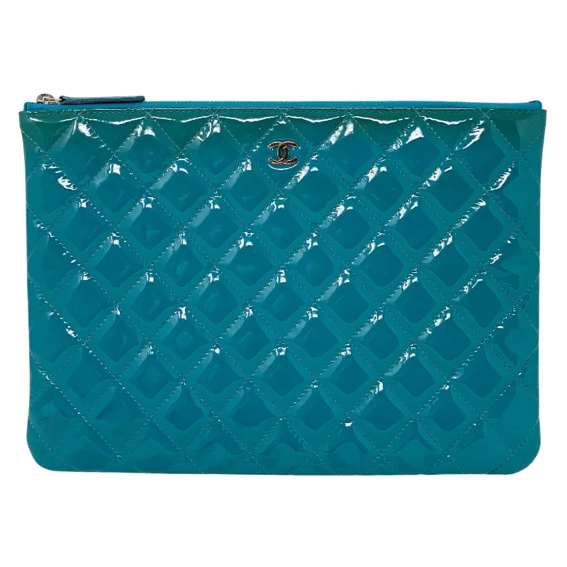 Chanel Medium Tote Bag for Office LadiesChanel Turquoise Small O Case Pouch