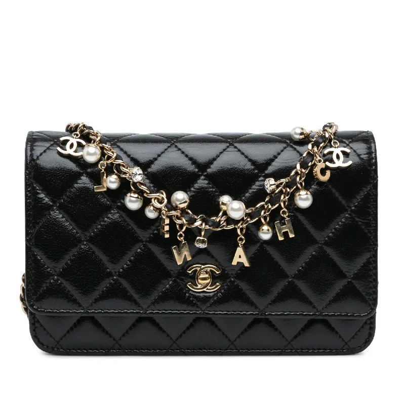 Chanel Limited Edition Handbag for CollectorsChanel Glazed Calfskin Pearl Charms Wallet On Chain (SHG-slyTlx)