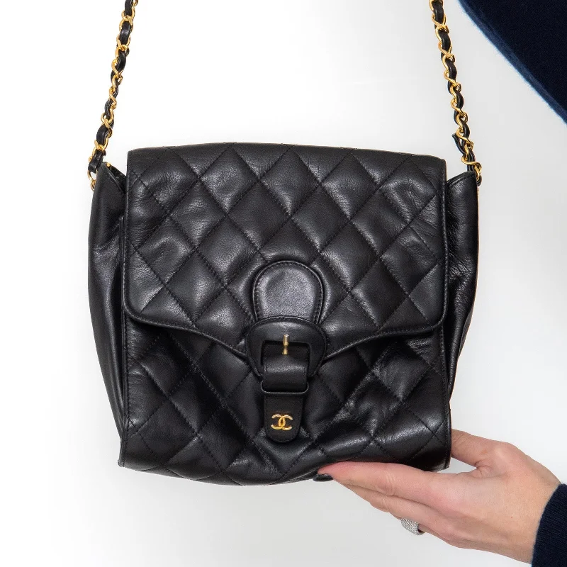 Chanel Quilted Leather Shoulder Bag for FashionistasChanel Vintage Bag