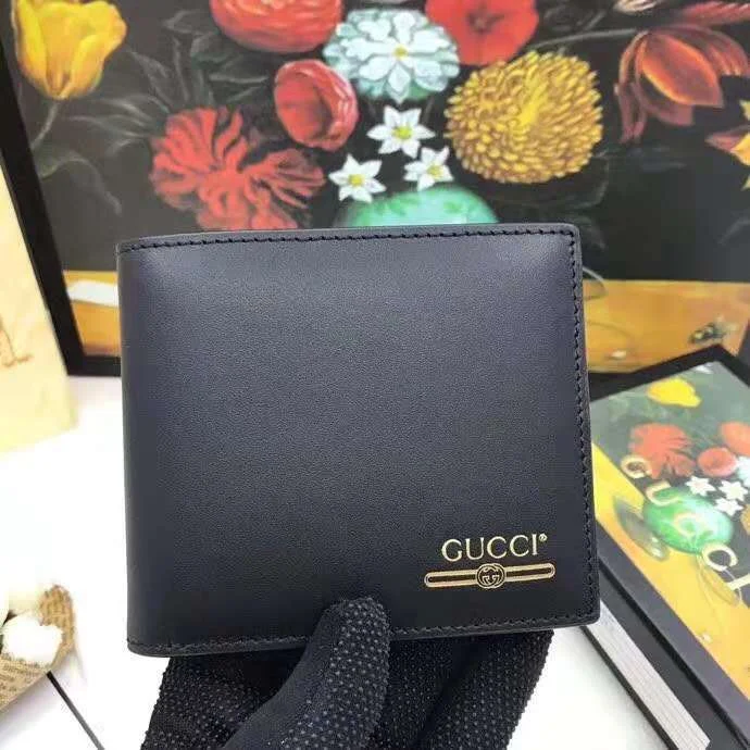 Gucci Marmont bags for women with a contrast - colored interiorBC - GUCCI BAG - 692