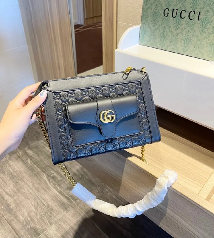 Women Gucci Sylvie bags with a leather - wrapped handleBlack Gucci crossbody /shoulder handbag