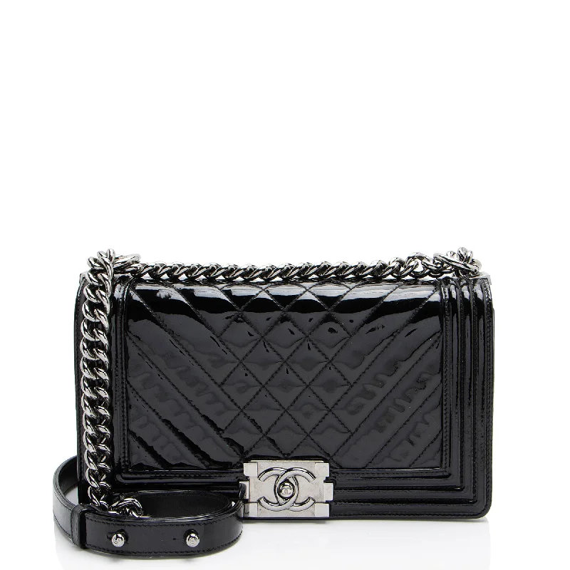 Chanel Classic Flap Bag for Evening PartyChanel Chevron Patent Leather Old Medium Boy Bag (SHF-2P3jRA)