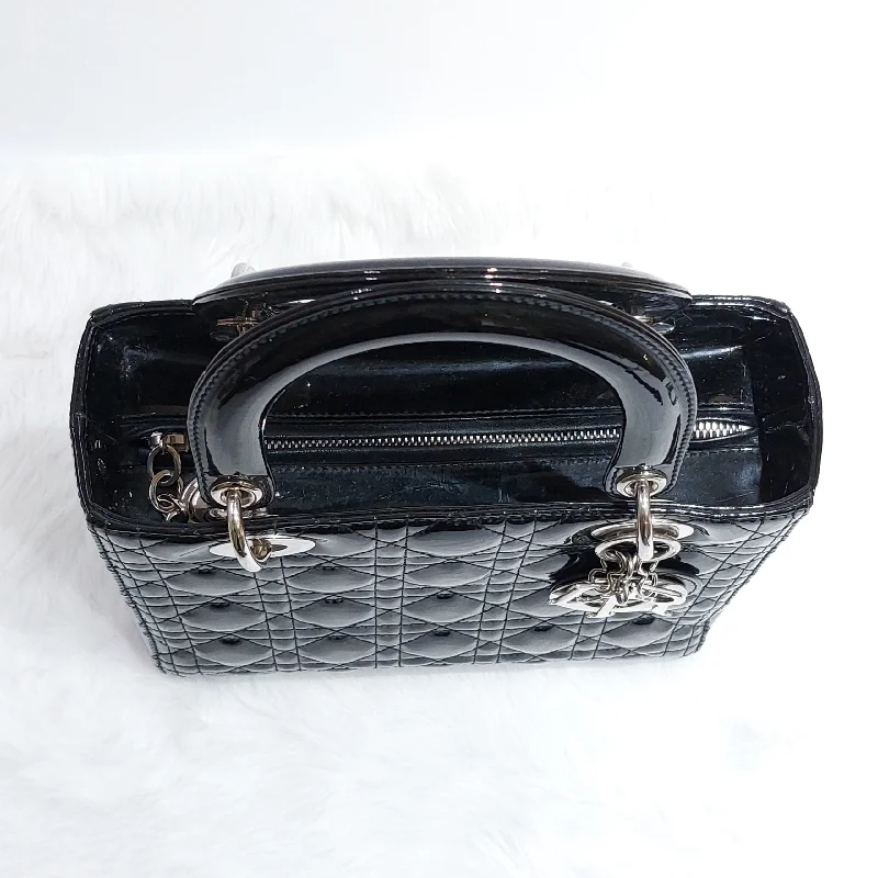 Christian Dior bags with a zip - top closure and multiple compartmentsChristian Dior Lady Bag Black