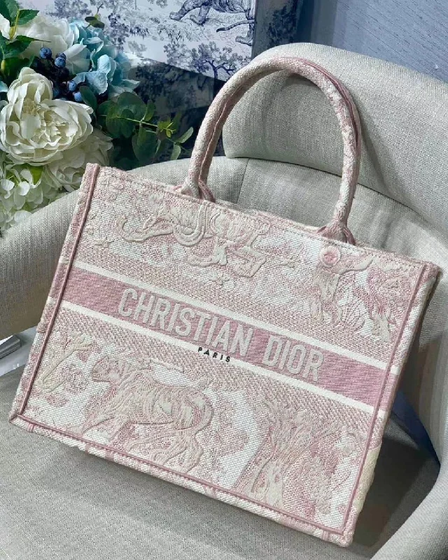 Christian Dior handbags with a snap - button closure and a decorative buckleChristian Dior Tote Bag For Women