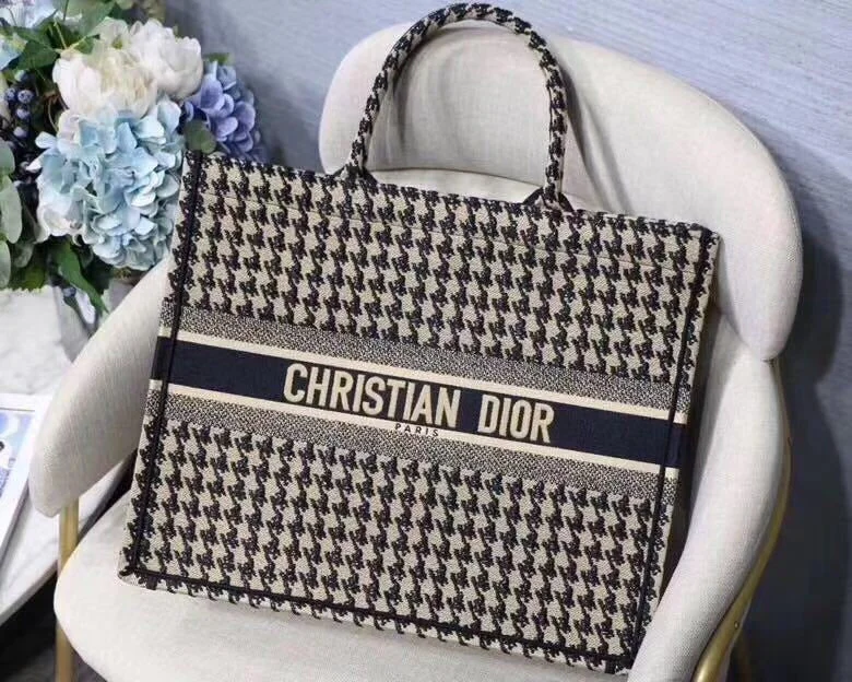 Christian Dior bags with a side - pocket for holding a water bottleChristian Dior Tote Bag For Women