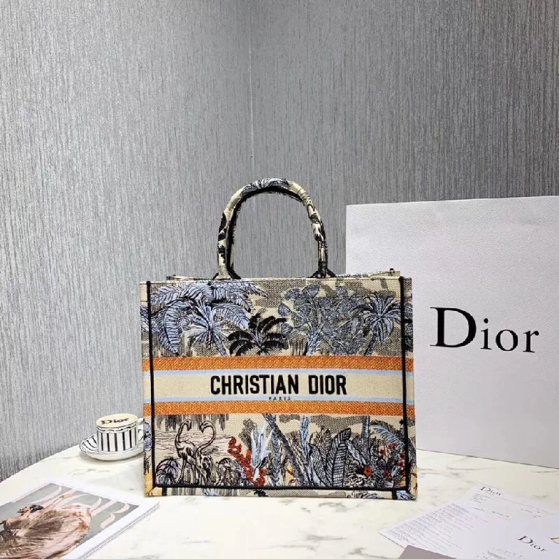 Christian Dior crossbody bags with a front - flap pocket for easy accessChristian Dior Tote Bag For Women