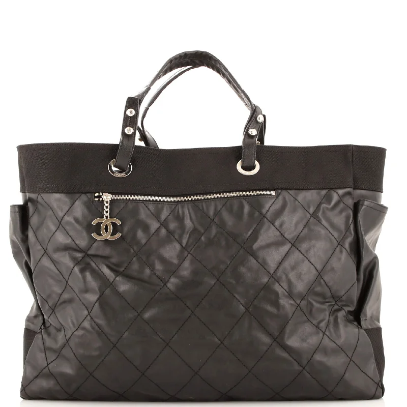 Christian Dior handbags with a removable shoulder strap for versatilityBiarritz Pocket Tote Quilted Coated Canvas XL