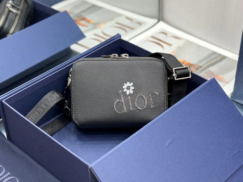 Christian Dior bags with a detachable coin purse insideWF - Dior Bags - 604