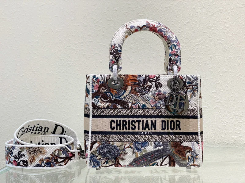 Christian Dior handbags with a detachable mirror for on - the - go touch - upsWF - Dior Bags - 575